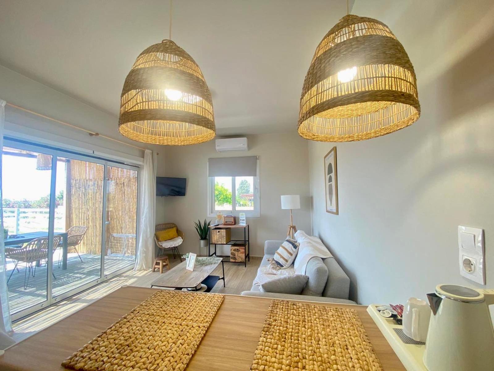 Boho Natural Beachfront Detached House Analipsis  Exterior photo